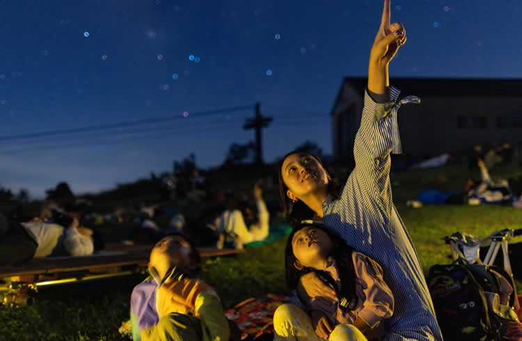 「うさぎ平」天空の天体ショー　夜景・星空