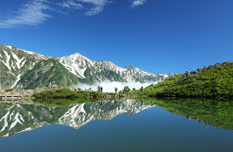 八方尾根自然研究路　八方池